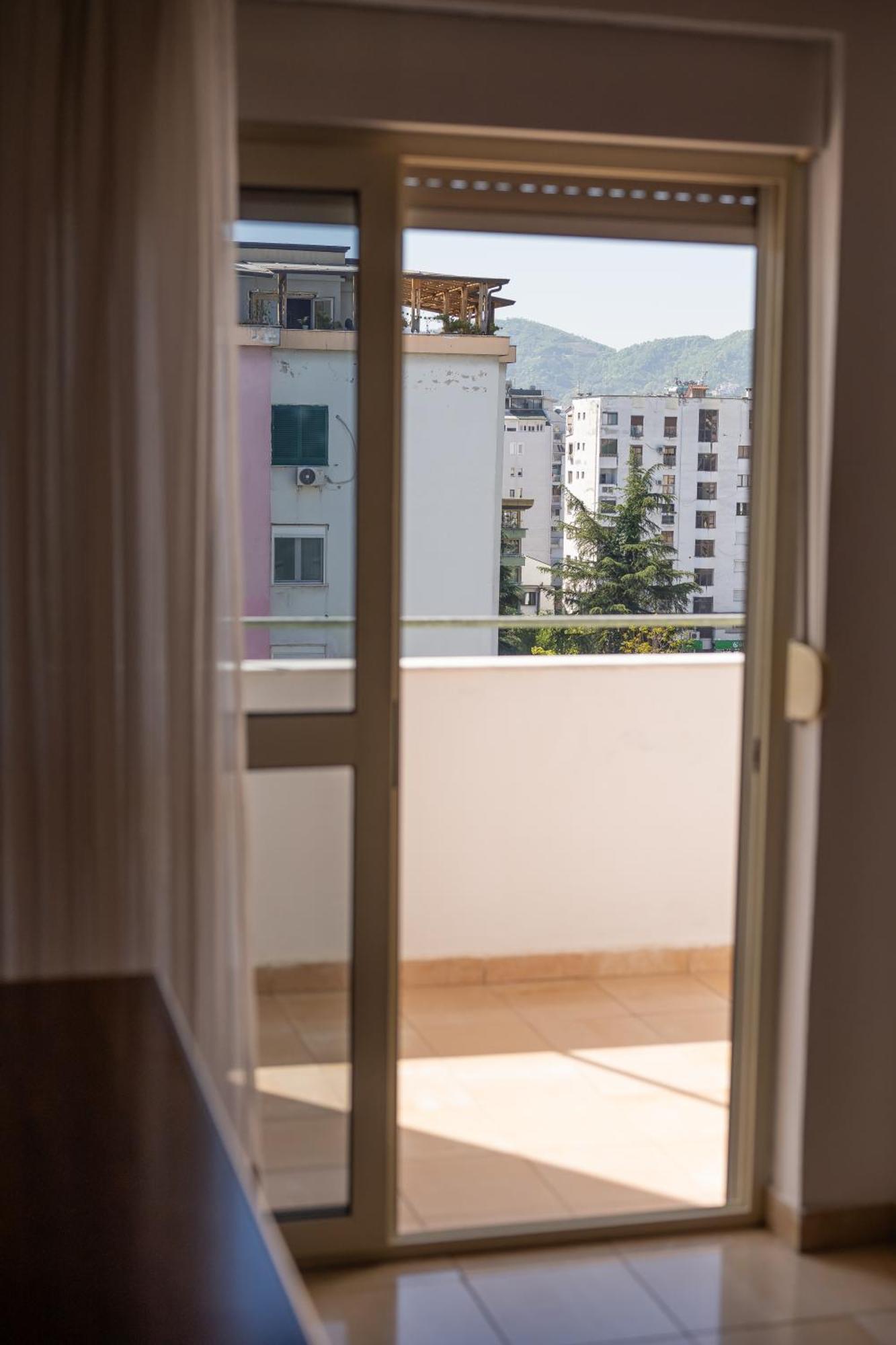 Vintage Blloku Apartment Tirana Zewnętrze zdjęcie